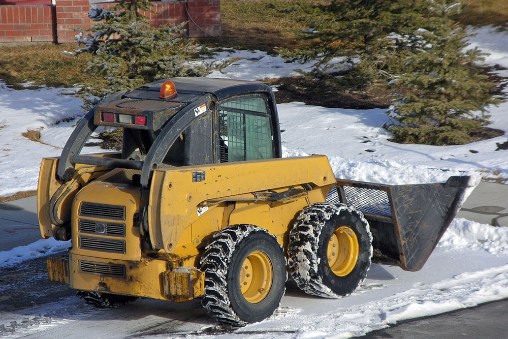 Skid-steer safety hazards and tips for operating them