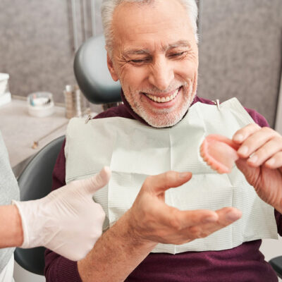 How to select the perfect dentures