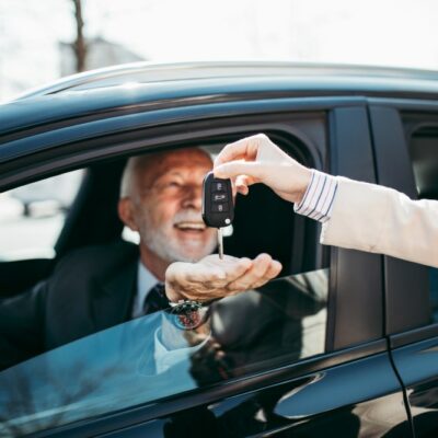 Tips for seniors to find deals and discounts on used cars
